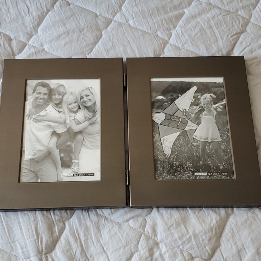 Hallmark Double 5x7 Picture Frame